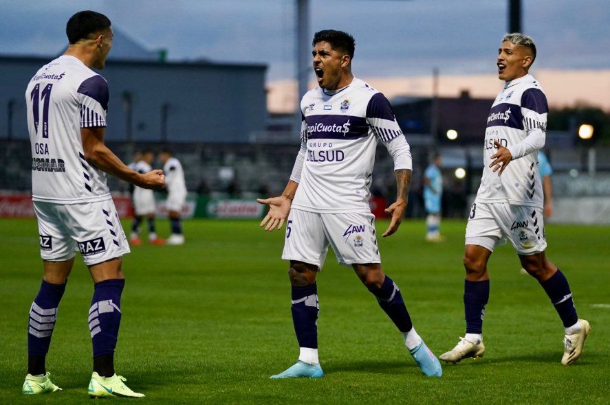 El equipo de Gorosito avanzó en Copa Argentina ayer al superar a Liniers.
