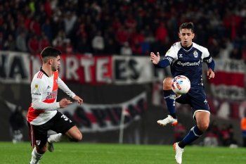 Emanuel Cecchini, en el partido entre River y Gimnasia