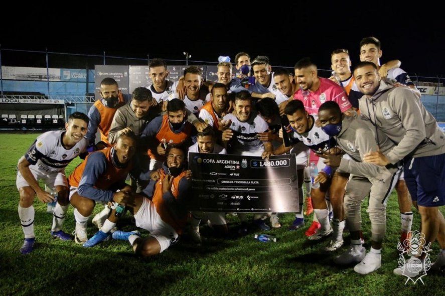 Gimnasia goleó a Dock Sud y está en los 8vos de final de la Copa Argentina
