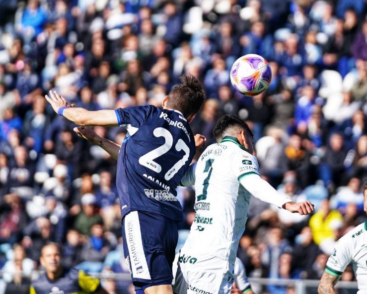 Gimnasia ante Sarmiento por la Liga Profesional (Foto: Prensa GELP) Gimnasia ante Sarmiento por la Liga Profesional (Foto: Prensa GELP)