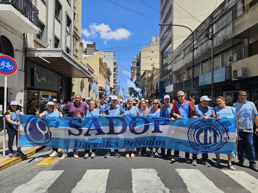 Gremios docentes anunciaron un paro nacional: ¿Qué pasará en la Provincia?