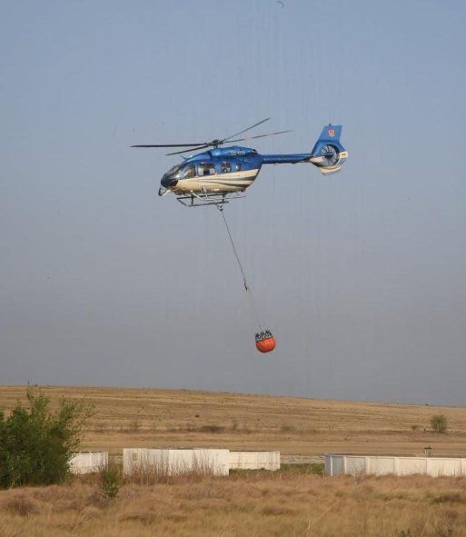Buenos Aires envió dos helicópteros para combatir los incendios en Córdoba. Buenos Aires envió dos helicópteros para combatir los incendios en Córdoba.