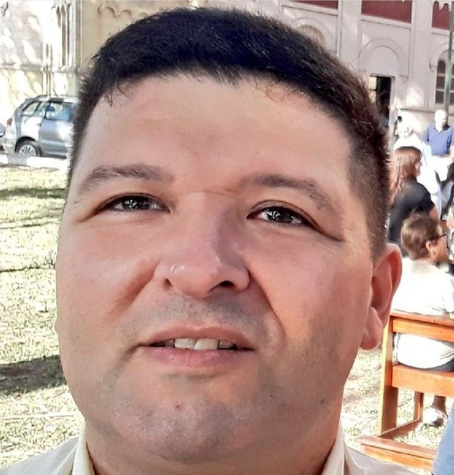 Pablo "Bombita" Dahua está procesado por poner un explosivo en un local que La Cámpora tiene en Bahía Blanca. Pablo "Bombita" Dahua está procesado por poner un explosivo en un local que La Cámpora tiene en Bahía Blanca.