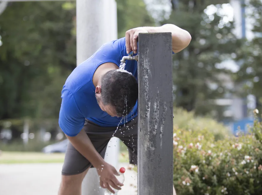 Combatir la ola de calor: cuánto sale hoy comprar y colocar un aire acondicionado