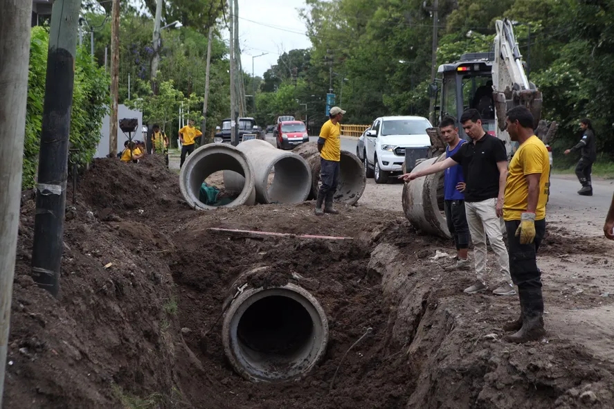 Alak comenzó con obras el sistema hidráulico y los espacios públicos en el barrio El Rincón. Alak comenzó con obras el sistema hidráulico y los espacios públicos en el barrio El Rincón.