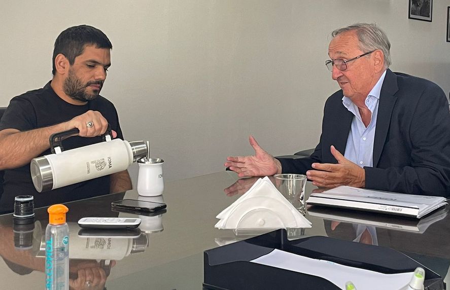 Intendente de la UCR negocia con IOMA  y se desmarca de sus pares del PRO
