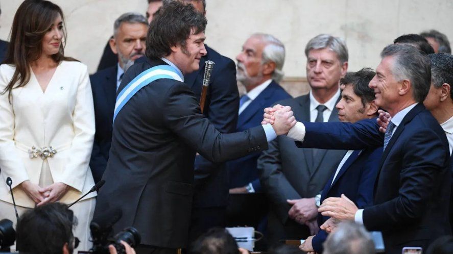 Mauricio Macri y Javier Milei estarían dispuestos a armar una alianza para competir en las elecciones legislativas de este año.