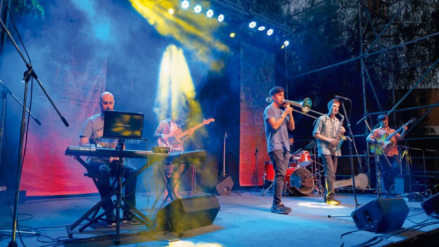 Este viernes 30 y sábado 31 de agosto se realizará el 35° Festival Berazategui Jazz. Este viernes 30 y sábado 31 de agosto se realizará el 35° Festival Berazategui Jazz.