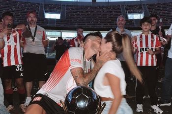 jose sosa, mas capitan que nunca: la decision de dominguez de sacarlo y el festejo apasionado con cami homs