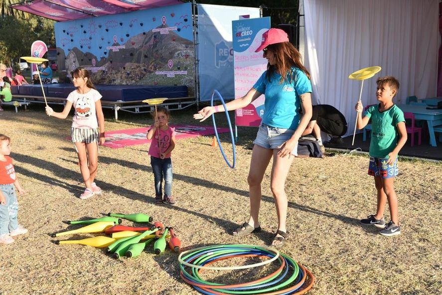 En los paradores ReCreo que dispuso la provincia de Buenos Aires para los turistas habrá actividades y espectáculos para todas las edades.