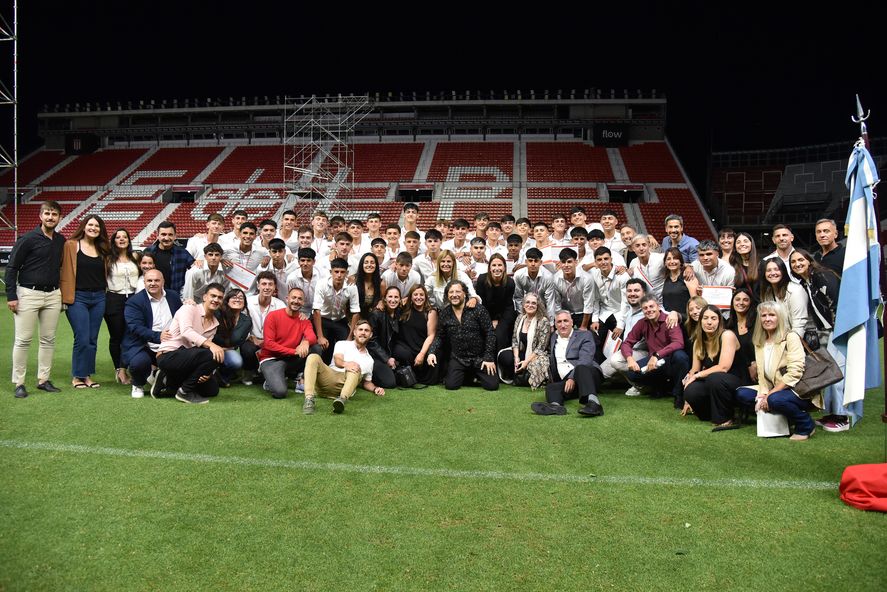 Estudiantes tuvo su cierre de ciclo lectivo en UNO. 