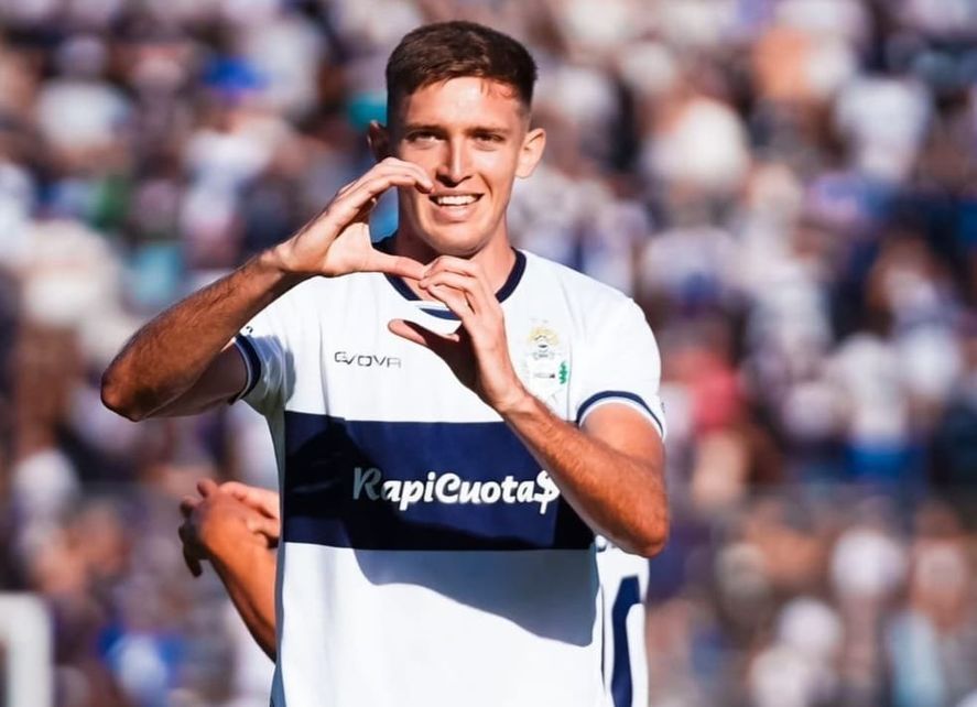 La dedicatoria especial de Rodrigo Castillo en su gol a Newell's.