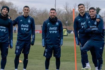 la seleccion va tomando forma: llego messi y hay dos bajas para la doble fecha de eliminatorias