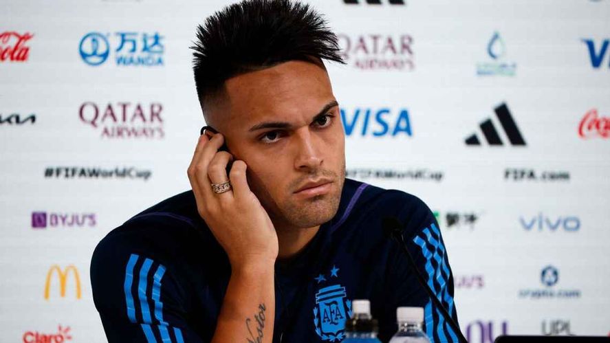 Lautaro Martínez en conferencia de prensa.
