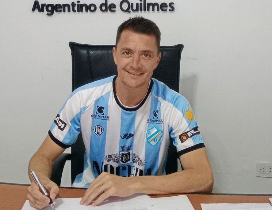 Leandro González, otro ex Estudiantes en Argentino de Quilmes. Leandro González, otro ex Estudiantes en Argentino de Quilmes.