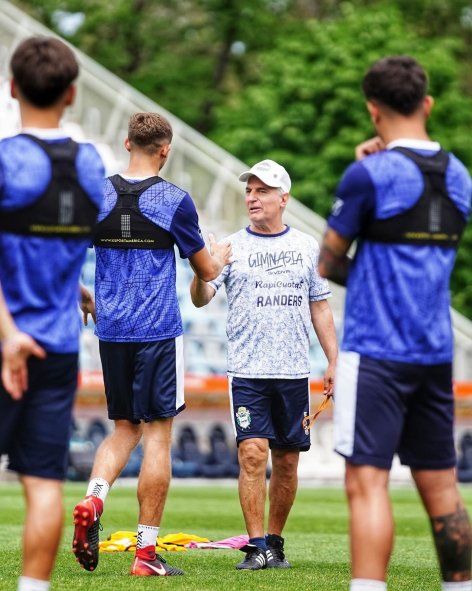 Leonardo Madelón en su etapa como entrenador de Gimnasia.