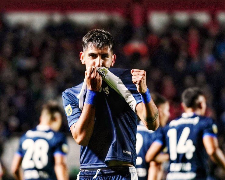 Alan Lescano tras convertirle a Argentinos con la camiseta de Gimnasia.