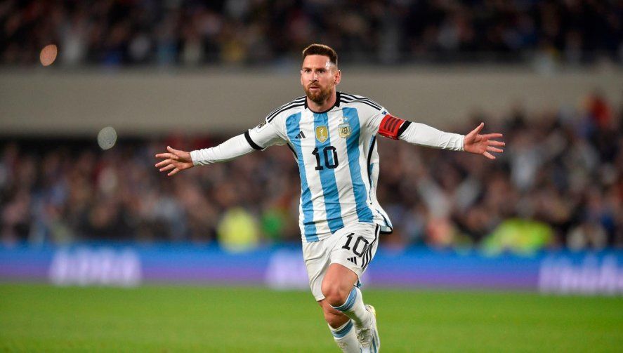 Lionel Messi, con la camiseta de la Selección: habrá nuevo modelo para el 2024. Lionel Messi, con la camiseta de la Selección: habrá nuevo modelo para el 2024.
