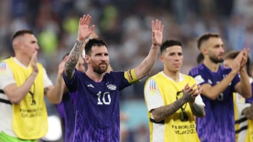 Lionel Messi festeja la clasificación de la Selección Argentina a los octavos de final del Mundial Qatar 2022