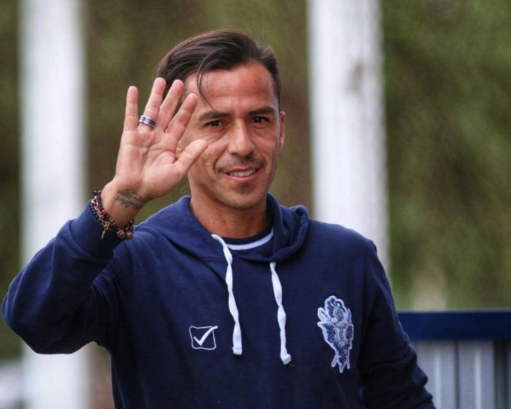 Lucas Lobos deja la Reserva de Gimnasia. 