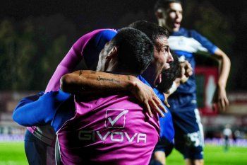 Ivo Mammini festejando su primer gol en Gimnasia (Foto: Prensa GELP)