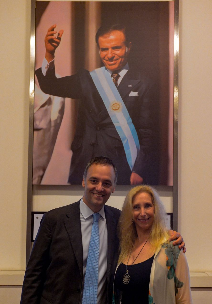 Karina Milei y Manuel Adorni presentan el nuevo Salón de los Próceres de Casa Rosada. Karina Milei y Manuel Adorni presentan el nuevo Salón de los Próceres de Casa Rosada.