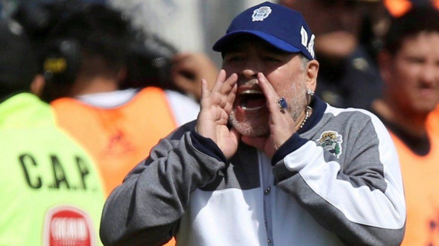 Maradona y su Gimnasia: el lobo está en la lista equipos que disputarán partidos amistosos 