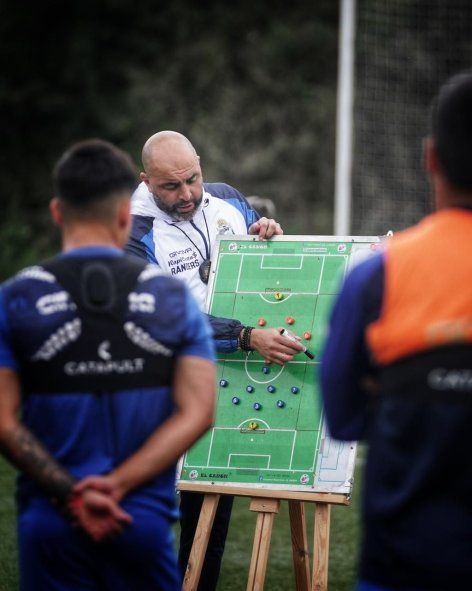 Marcelo Méndez considera claves a Rodrigo Castillo y Pablo De Blasis. Marcelo Méndez considera claves a Rodrigo Castillo y Pablo De Blasis.