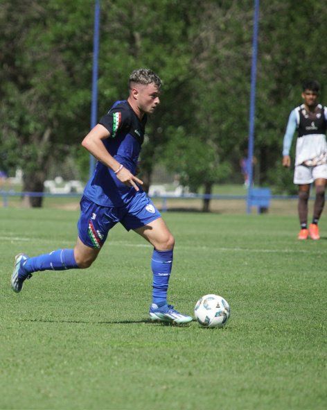 Matías Pellegrini, lejos de Estudiantes, ya debutó en Vélez Matías Pellegrini, lejos de Estudiantes, ya debutó en Vélez