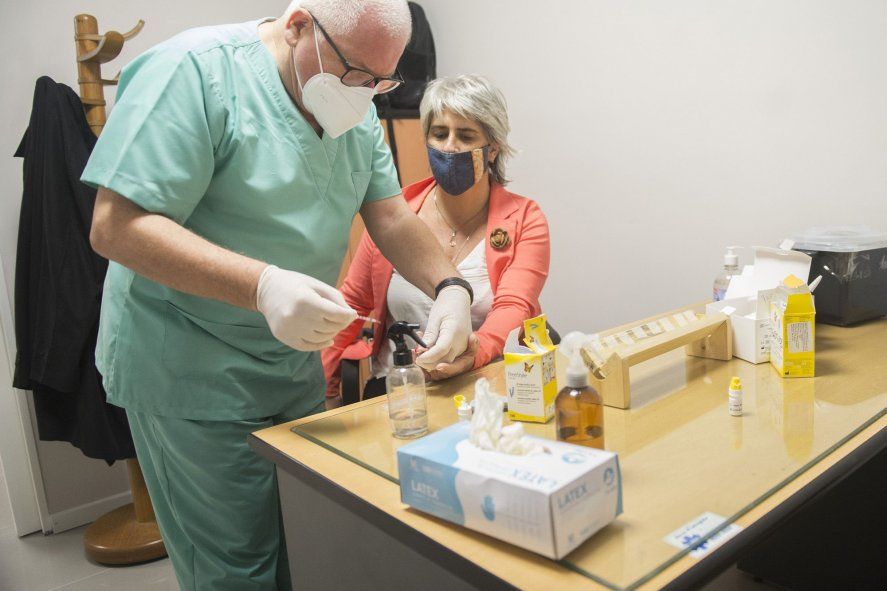 Diferentes sectores del sistema sanitario bonaerense explicaron qué impacto tendrá el DNU de Milei en el sistema de salud. Diferentes sectores del sistema sanitario bonaerense explicaron qué impacto tendrá el DNU de Milei en el sistema de salud.