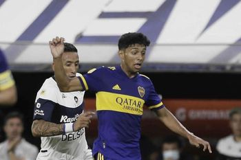 Medina debutó oficialmente contra Gimnasia.