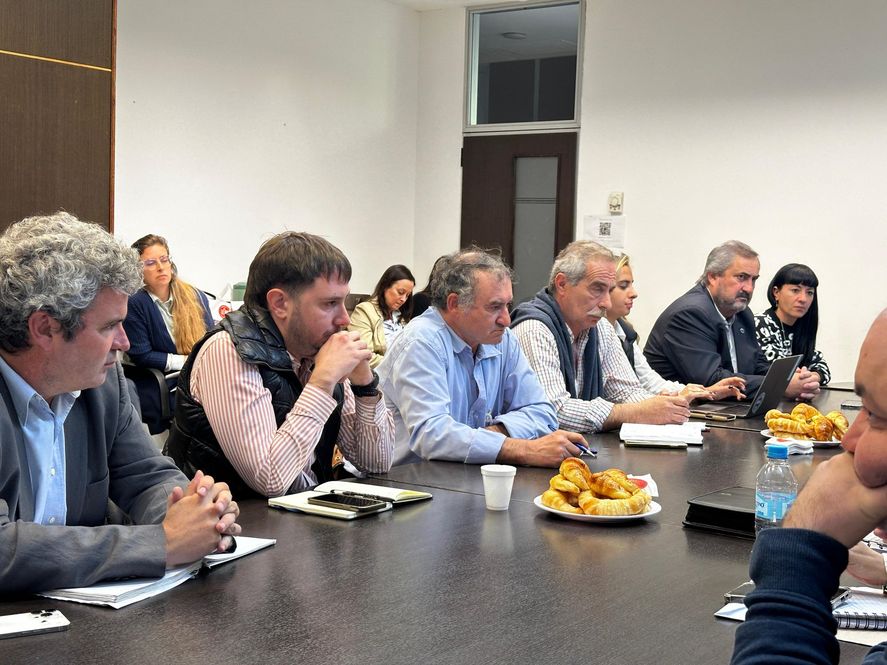 Dirigentes rurales bonaerenses se reunieron con legisladores para llevar su agenda de reclamos pensando en 2025.