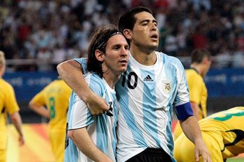 Riquelme y Messi compartieron un corto pero intenso período en la Selección. 