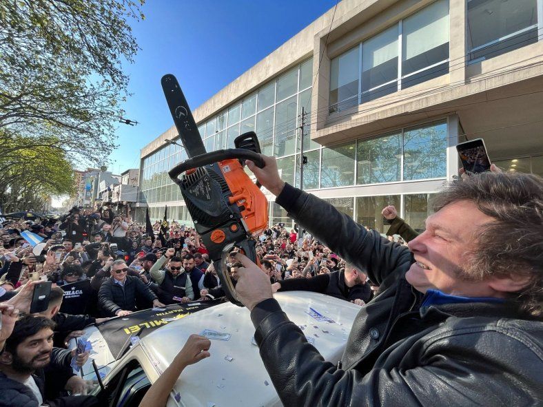 Motosierra sin límites: el gobierno de javier milei frenó la construcción de 46 centros de desarrollo infantil en la provincia