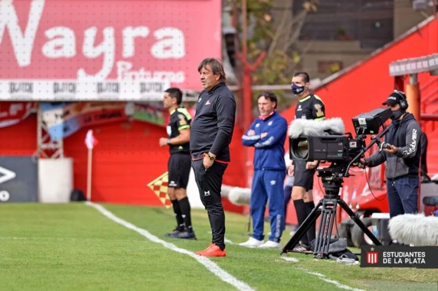 Milito y una dura frase contra Estudiantes