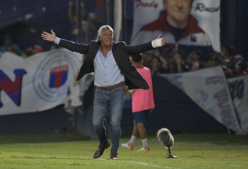 Néstor Gorosito y sus sorprendentes números frente a Estudiantes Néstor Gorosito y sus sorprendentes números frente a Estudiantes