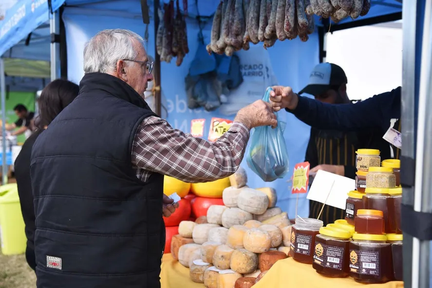 Javier Milei dice que la inflación bajó pero no se nota por los “2 x1” de los supermercados Javier Milei dice que la inflación bajó pero no se nota por los “2 x1” de los supermercados