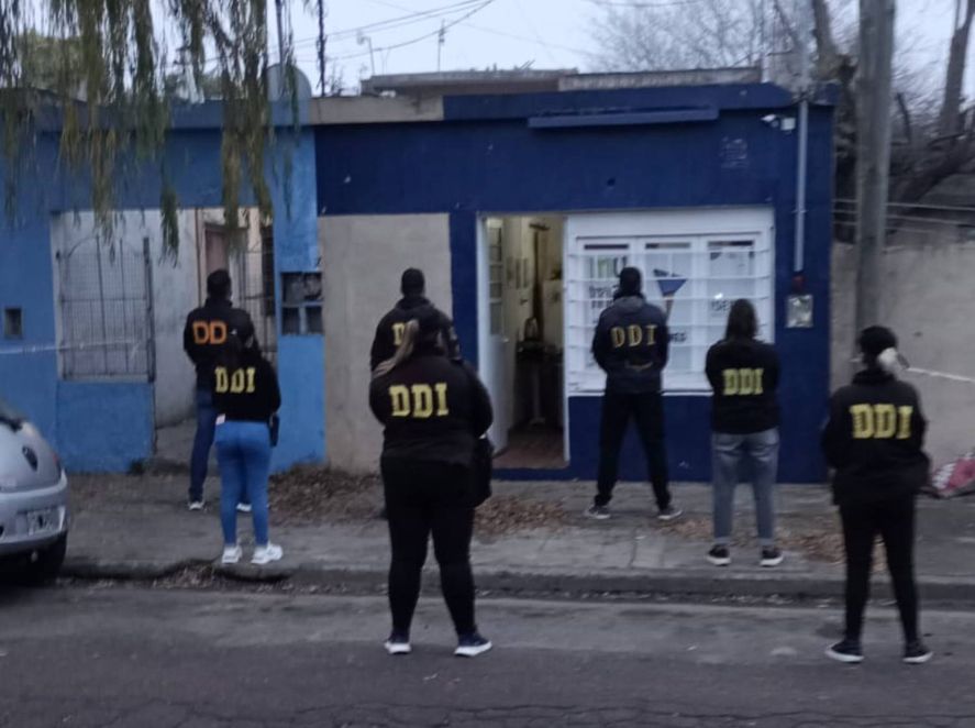Olavarría: Incendiaron un local de Libres del Sur tras allanamiento por pornografía infantil Olavarría: Incendiaron un local de Libres del Sur tras allanamiento por pornografía infantil