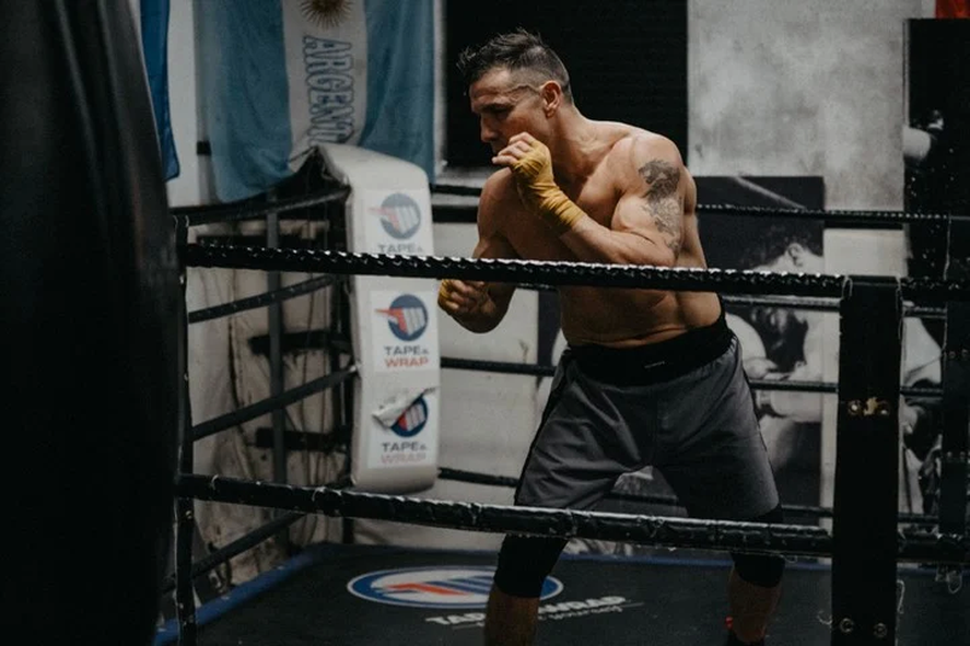 Con 46 años Maravilla Martínez no claudica en su sueño de volver a ser el número 1 del mundo del boxeo.
