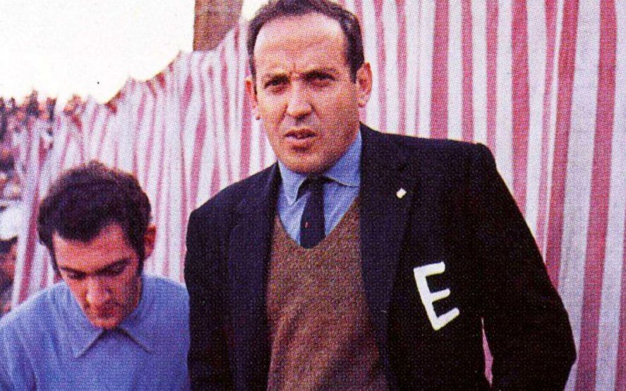 Osvaldo Zubeldía, una de las personalidades más importantes en la historia de Estudiantes. Osvaldo Zubeldía, una de las personalidades más importantes en la historia de Estudiantes.