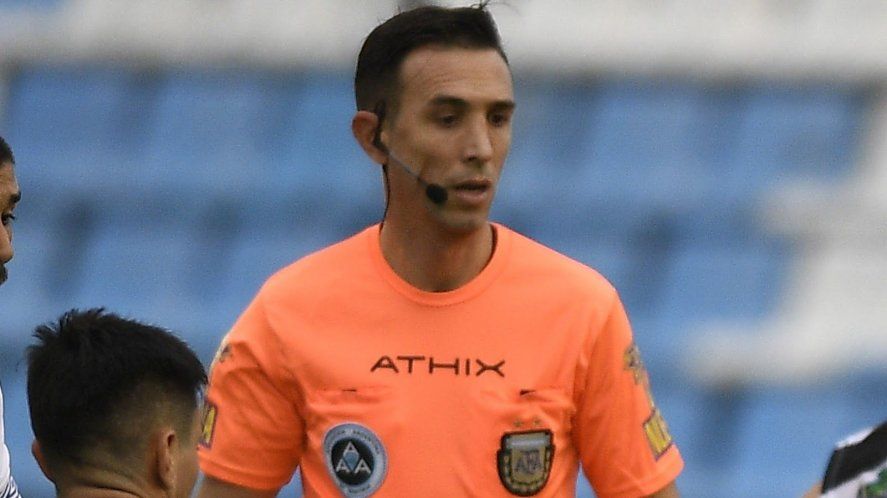 Pablo Dóvalo, elegido para dirigir una nueva edición del Clásico Platense