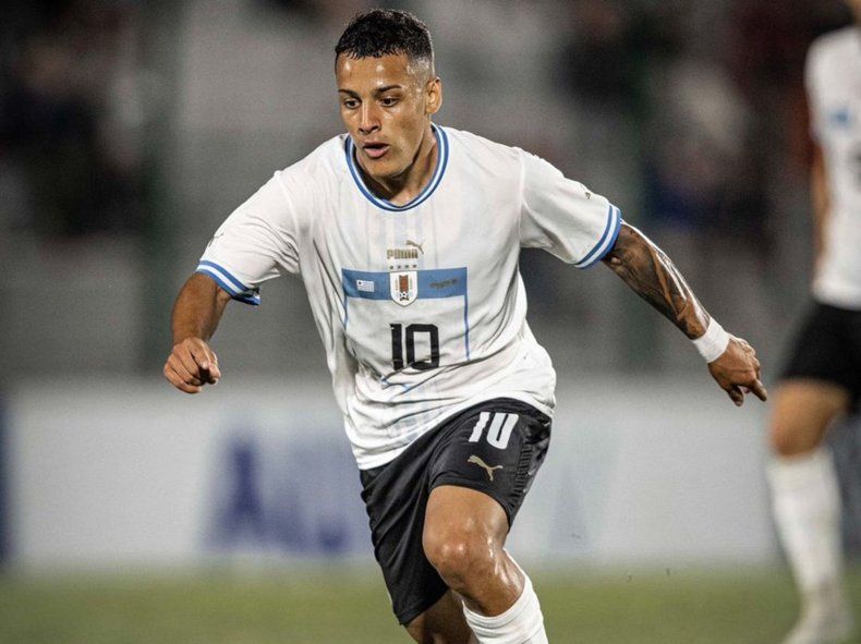 Tiago Palacios futbolista de la Selección Uruguay Sub 23 que busca Estudiantes Tiago Palacios futbolista de la Selección Uruguay Sub 23 que busca Estudiantes