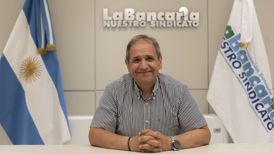 Sergio Palazzo, secretario general de la Asociación Bancaria, confirmó que adhieren al paro general del 24 de enero. Sergio Palazzo, secretario general de la Asociación Bancaria, confirmó que adhieren al paro general del 24 de enero.