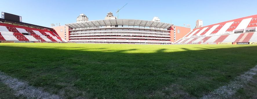 Estudiantes cambiará el campo de juego de UNO próximamente. Estudiantes cambiará el campo de juego de UNO próximamente.