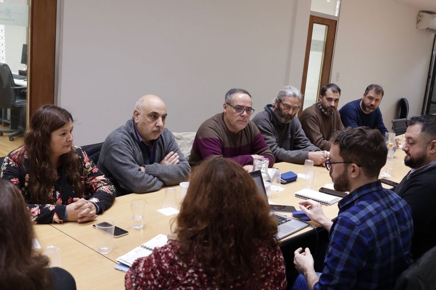 La Asociación Judicial Bonaerense y otros gremios estatales quiere cerrar las negociaciones paritarias del 2023. La Asociación Judicial Bonaerense y otros gremios estatales quiere cerrar las negociaciones paritarias del 2023.