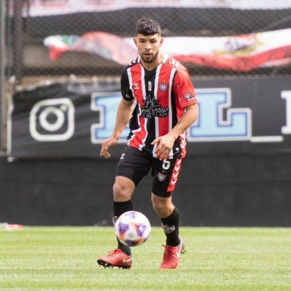 El ex Gimnasia, Luciano Perdomo, sufrió un grave accidente de tránsito El ex Gimnasia, Luciano Perdomo, sufrió un grave accidente de tránsito