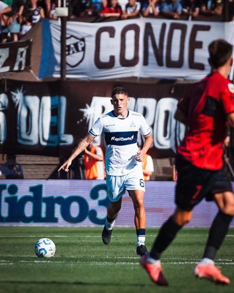 Martín Fernández, uno de los pocos aciertos de Gimnasia en el mercado de pases Martín Fernández, uno de los pocos aciertos de Gimnasia en el mercado de pases