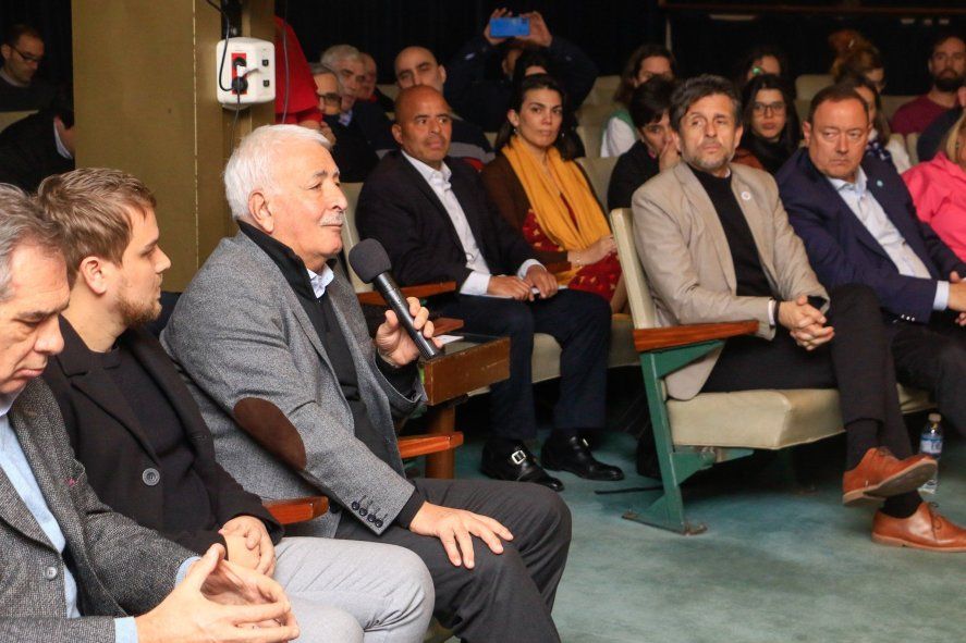 Carlos Alberto Kahale, presidente de la FEBA, durante la presentación del Impulso al Comercio Bonaerense. Carlos Alberto Kahale, presidente de la FEBA, durante la presentación del Impulso al Comercio Bonaerense.