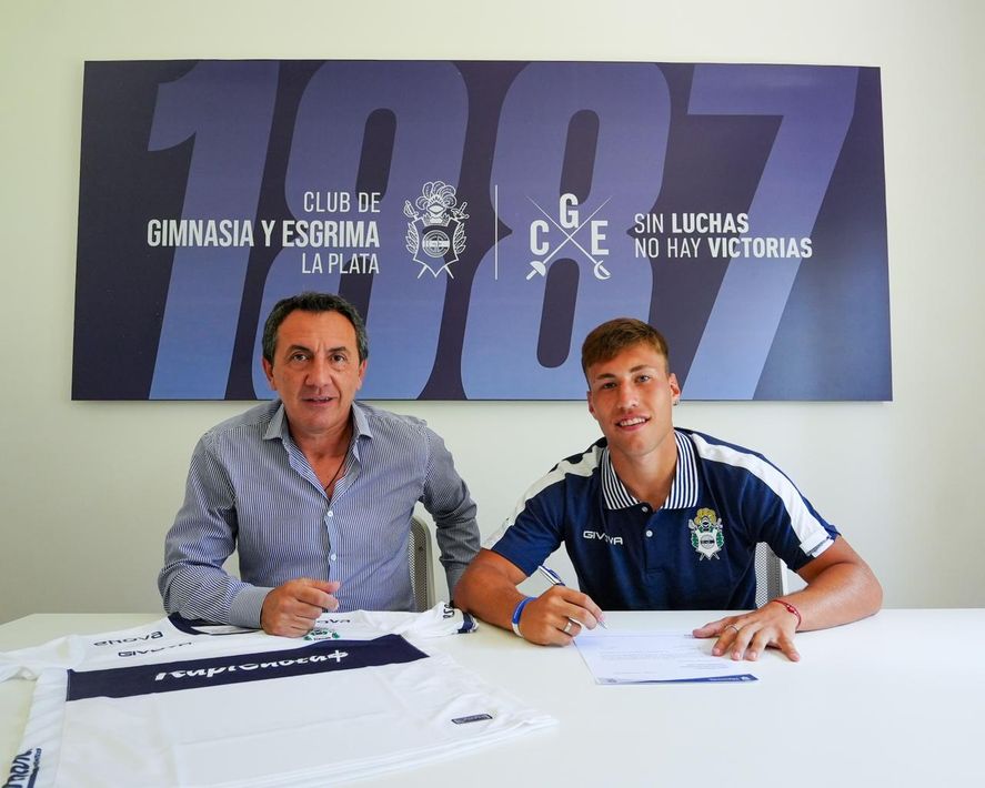 Santino Primante firmó su primer contrato profesional con Gimnasia.
