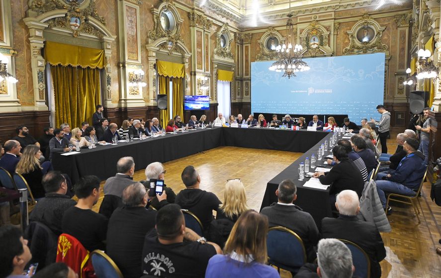 Axel Kicillof encabezó el primer Encuentro Federal por el Trabajo.